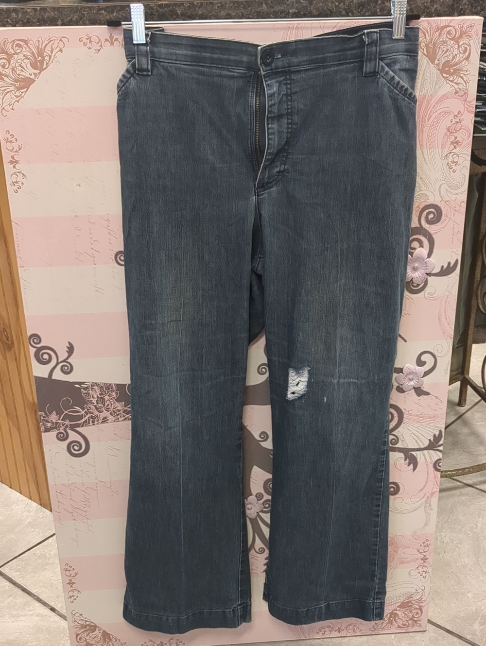 Women's Gray Straight-Leg Jeans